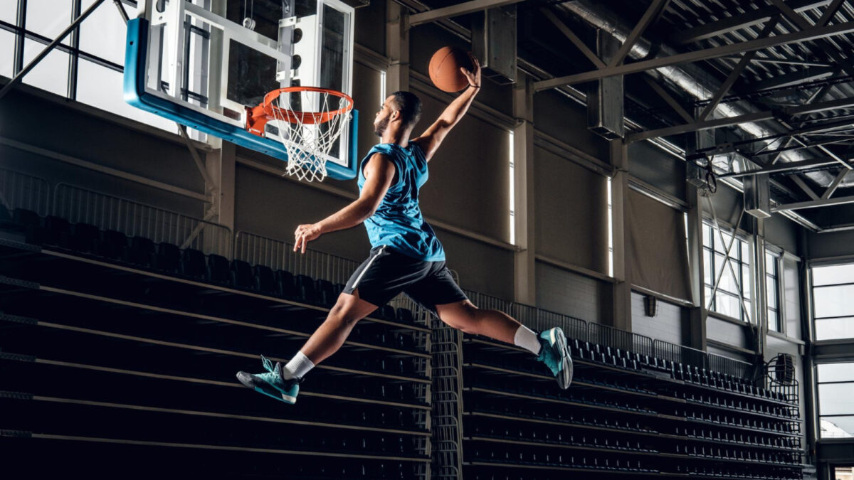 Les secrets des performances spectaculaires des joueurs de basket acrobatique en France !